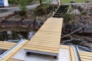 Landgang med tredekke - Bilde 2